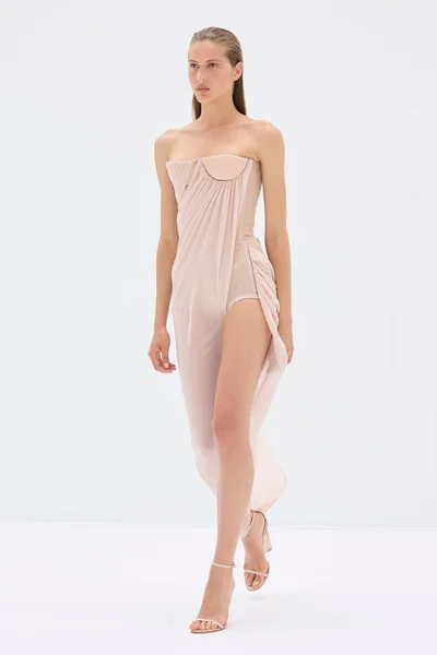 Look 28